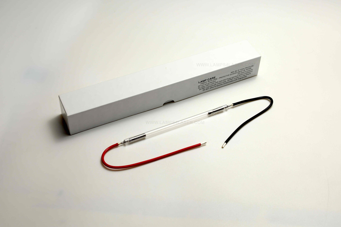 Professional Deka Motus AX Flash Lamp designed for precision laser therapy in clinics.